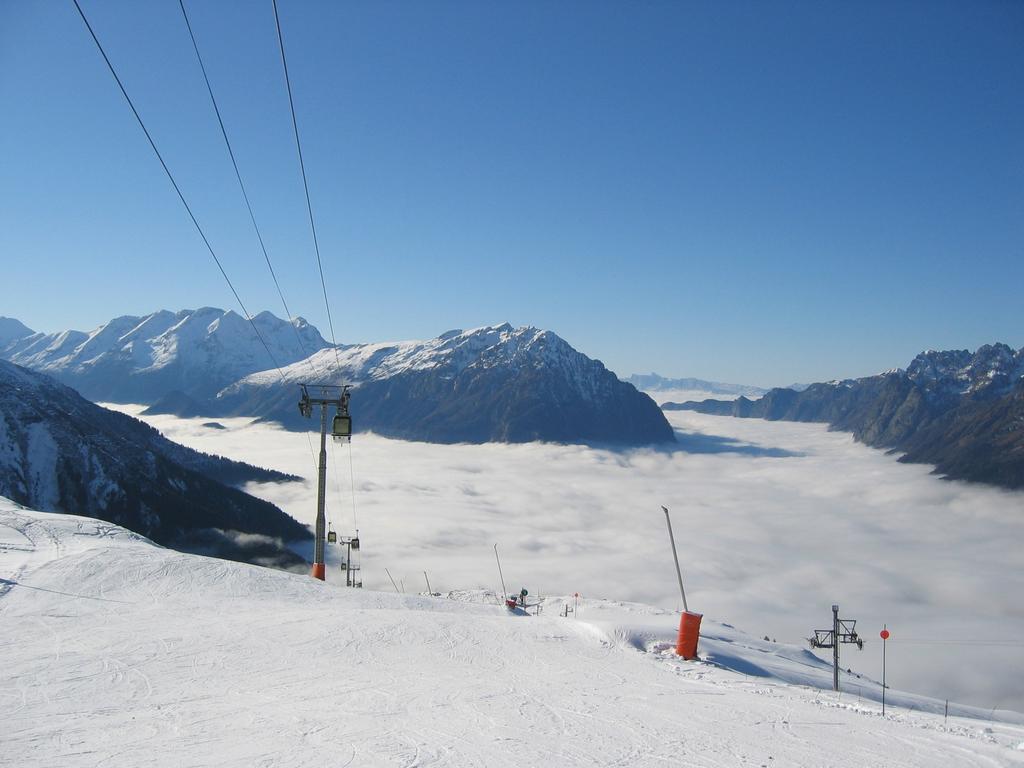 The Vaujany Mountain Lodge Room photo