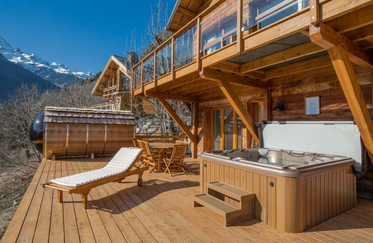 The Vaujany Mountain Lodge Exterior photo